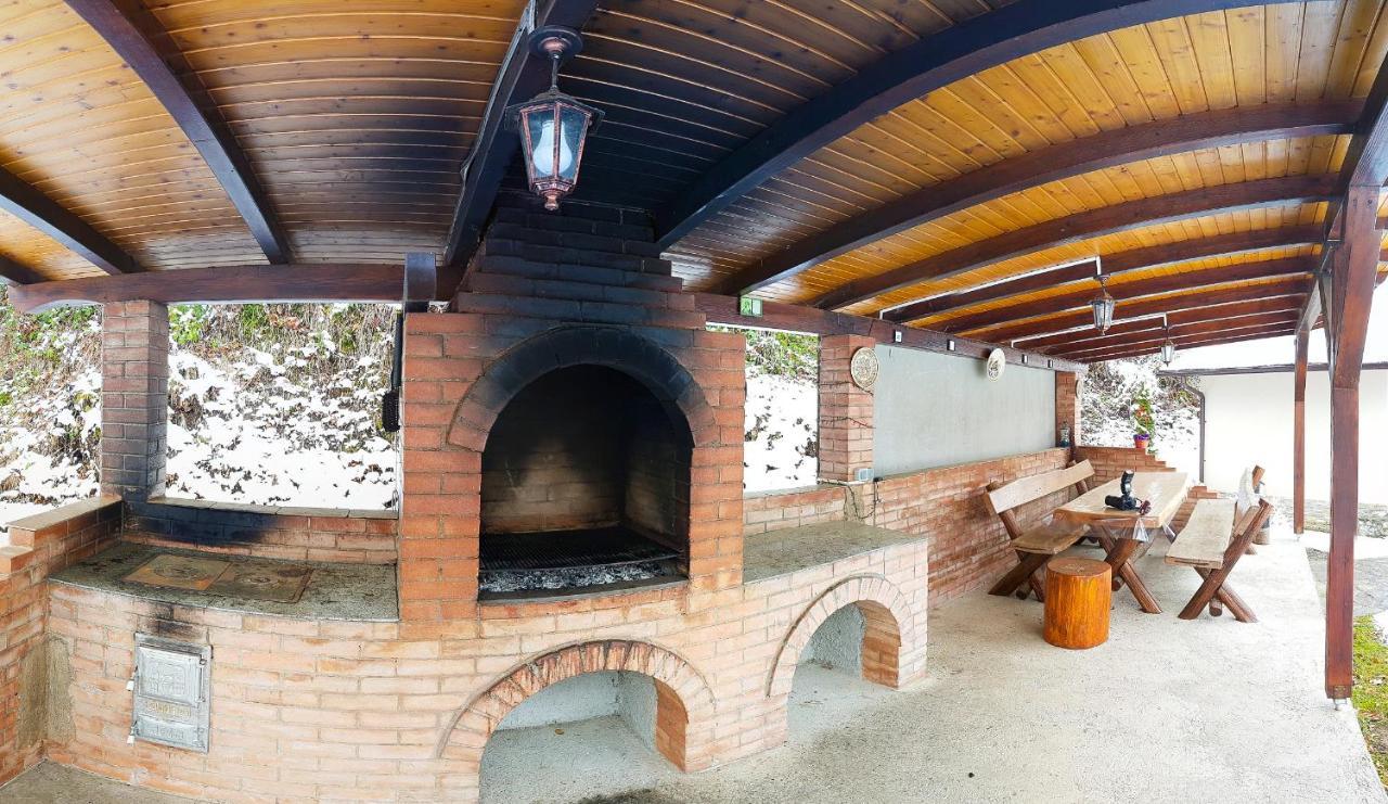 Pensiunea Tudor Breaza Exteriör bild